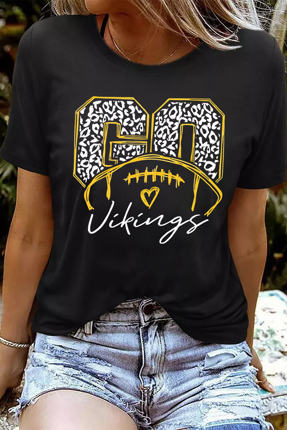 VIKINGS Graphic Short Sleeve T-Shirt