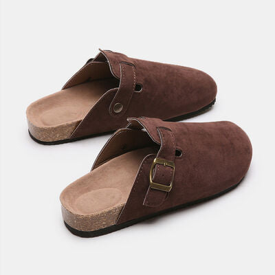 Take it easy -Suede Closed Toe Buckle Slide